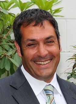 Dr Martin Than