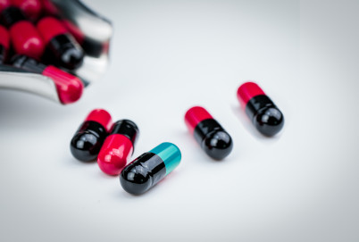Capsules and drug tray